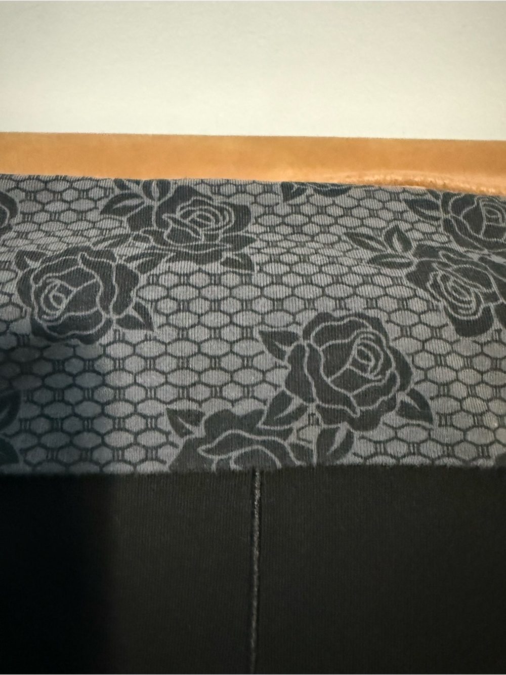 PINK Victoria's Secret Black Flare Leggings with Patterned Waistband - Picture 2 of 2